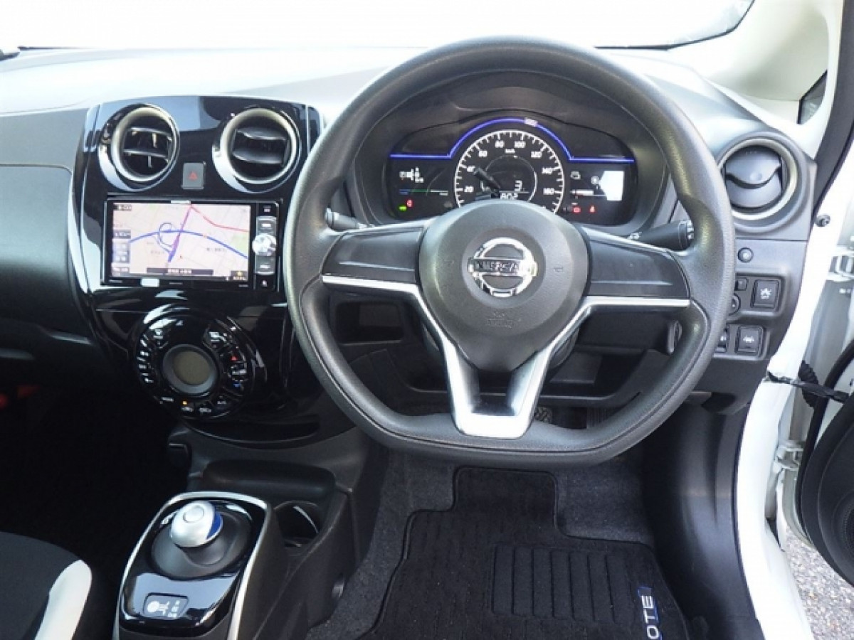 NISSAN NOTE E-POWER X / AutoFuji