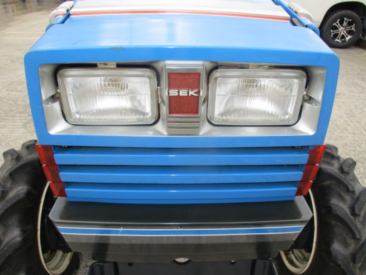 ЯПОНИЯISEKI LandLeader 215 / AutoFuji