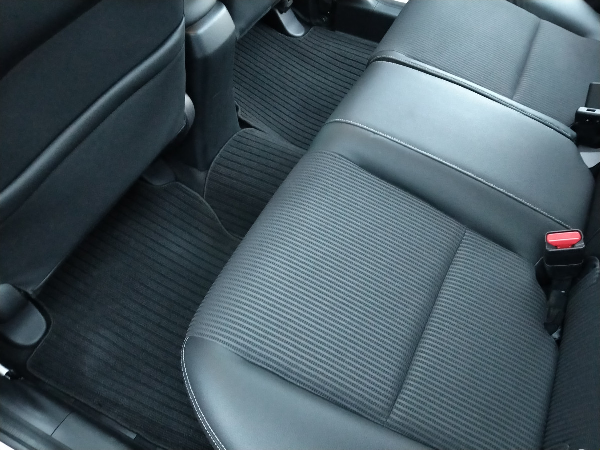 Honda Fit Hybrid L Honda Sensing  / AutoFuji