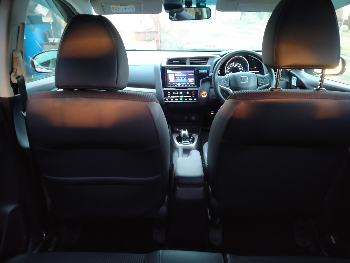 Honda Fit Hybrid L Honda Sensing  / AutoFuji