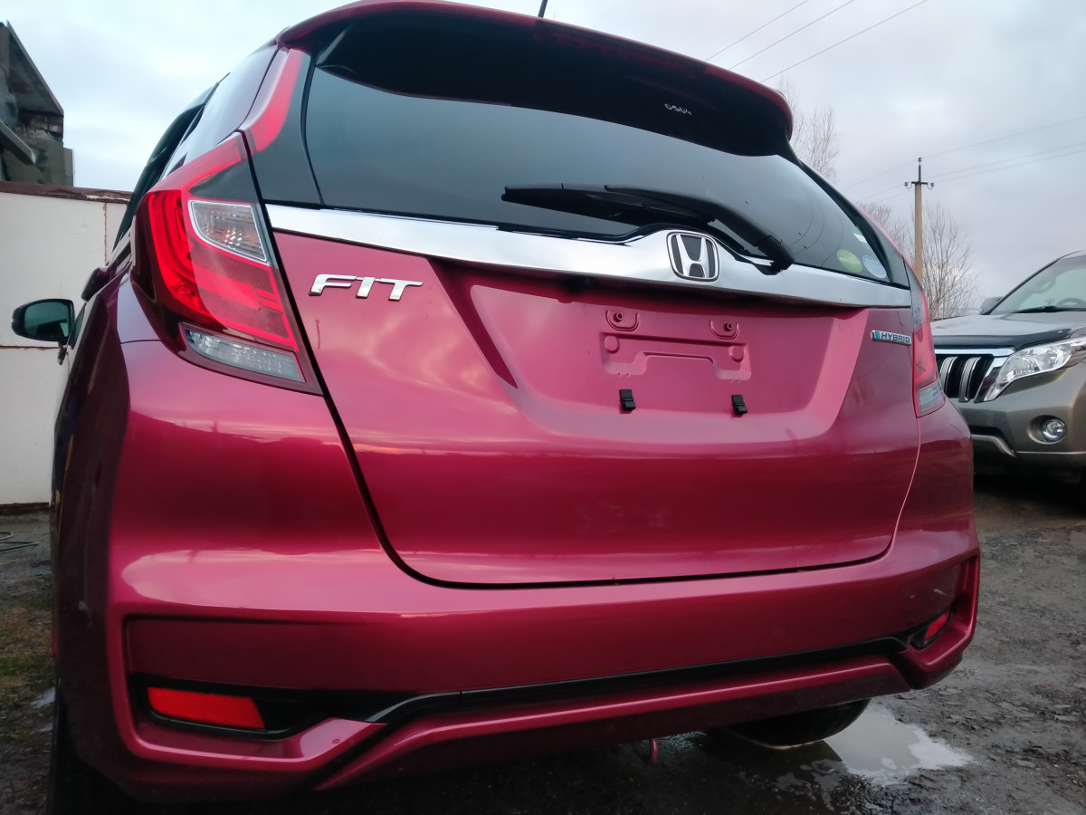 Honda Fit Hybrid L Honda Sensing  / AutoFuji