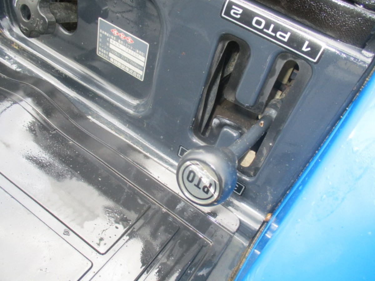 ЯПОНИЯISEKI LandLeader 215 / AutoFuji
