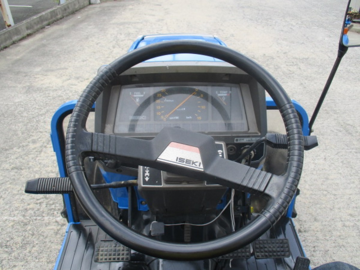 ЯПОНИЯISEKI LandLeader 215 / AutoFuji