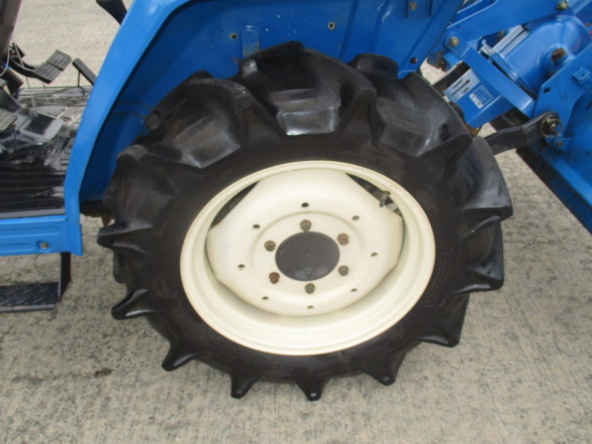 ЯПОНИЯISEKI LandLeader 215 / AutoFuji